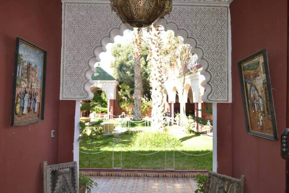 Hotel Riad L' Arganier D' Or Aït el Rhazi Exterior photo